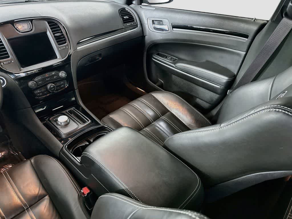 Chrysler 300 y 300S de 2021