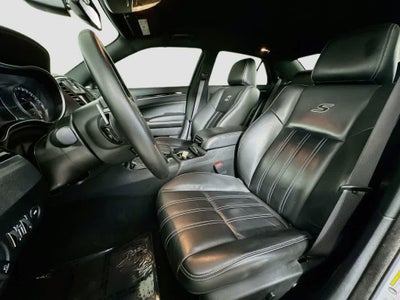 Chrysler 300 y 300S de 2021