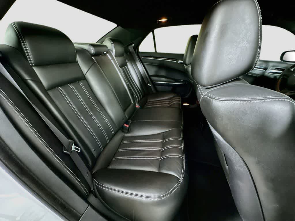 Chrysler 300 y 300S de 2021
