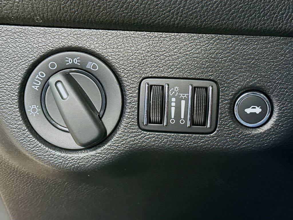 Dodge Challenger SXT 2021