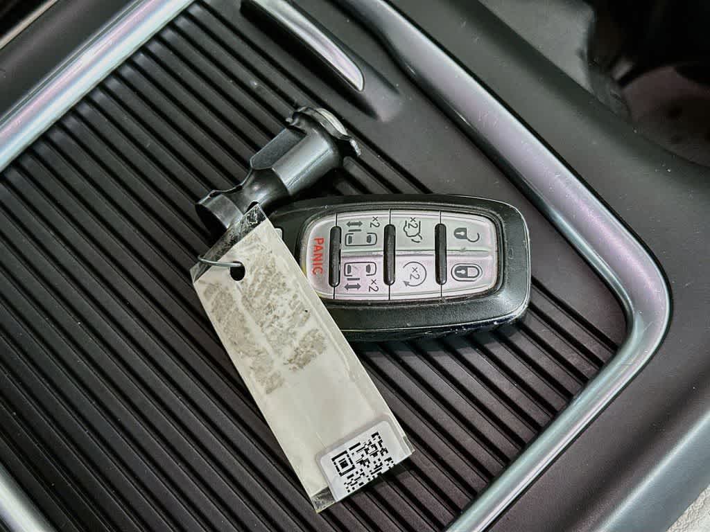 Chrysler Pacifica Touring L 2023