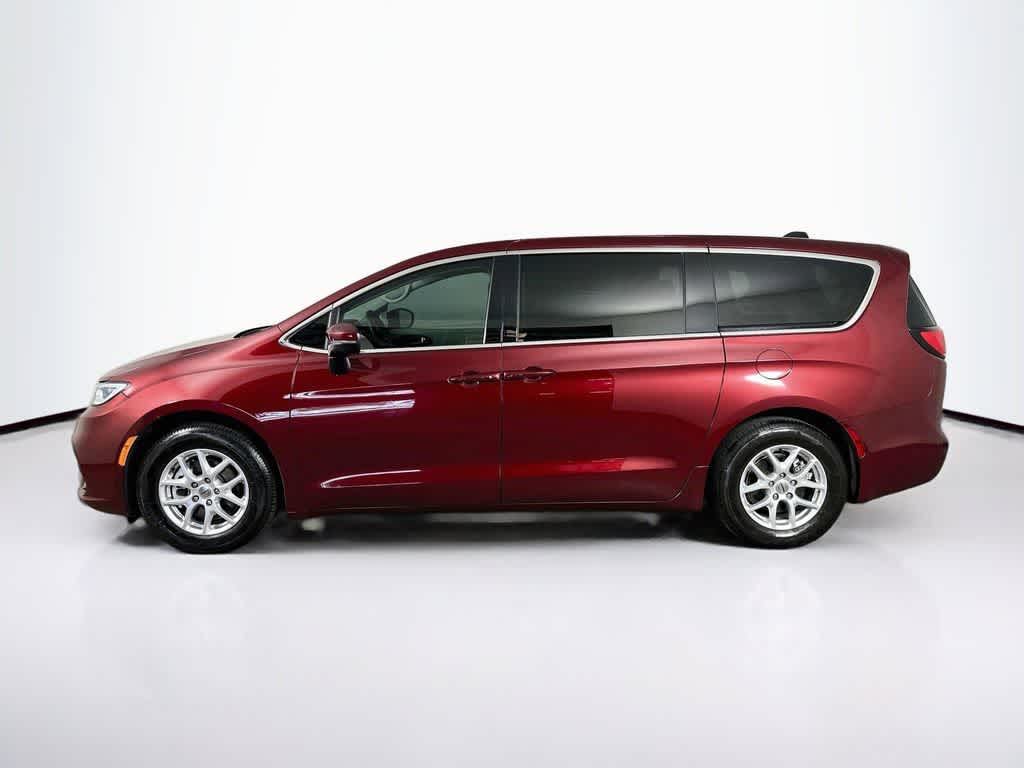 Chrysler Pacifica Touring L 2023