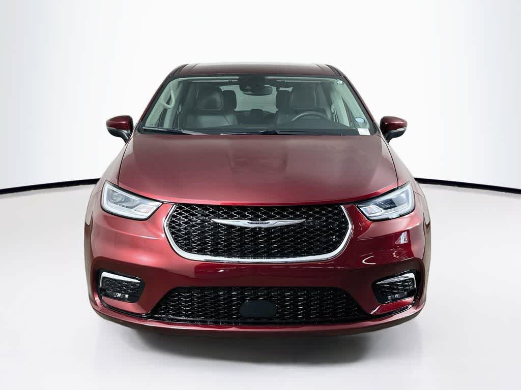 Chrysler Pacifica Touring L 2023