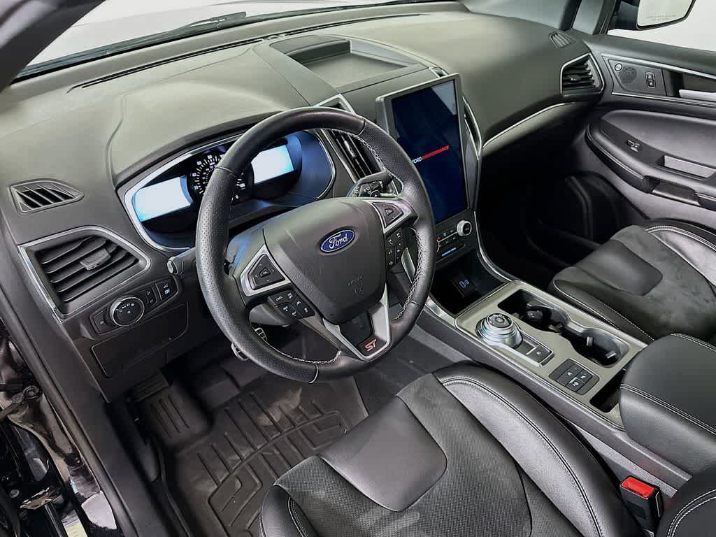 2021 Ford Edge ST