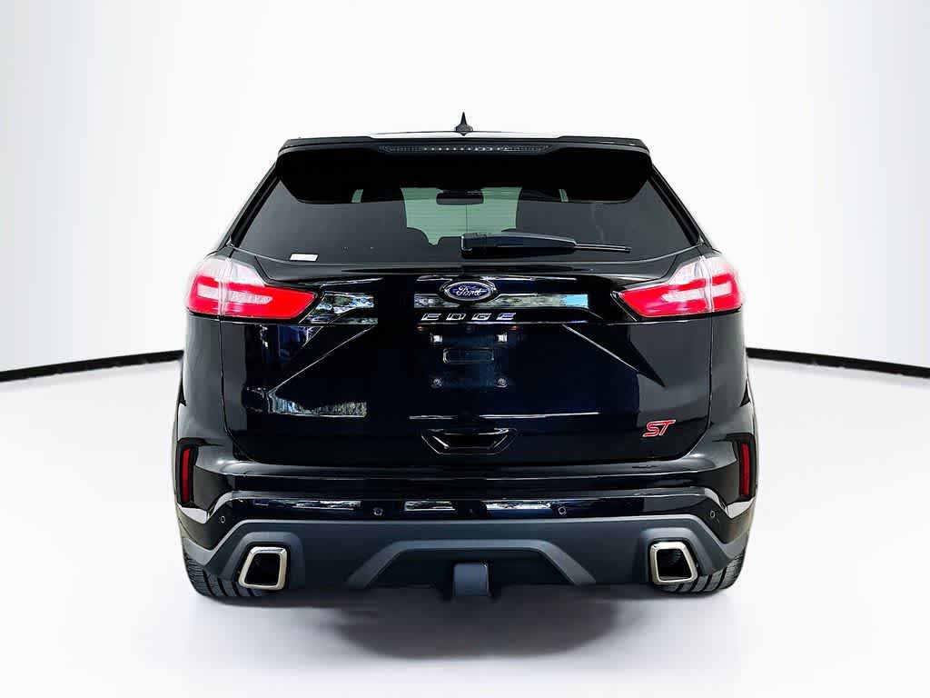 2021 Ford Edge ST