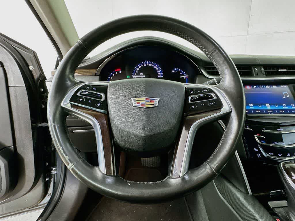 Cadillac XTS Luxury Collection 2016