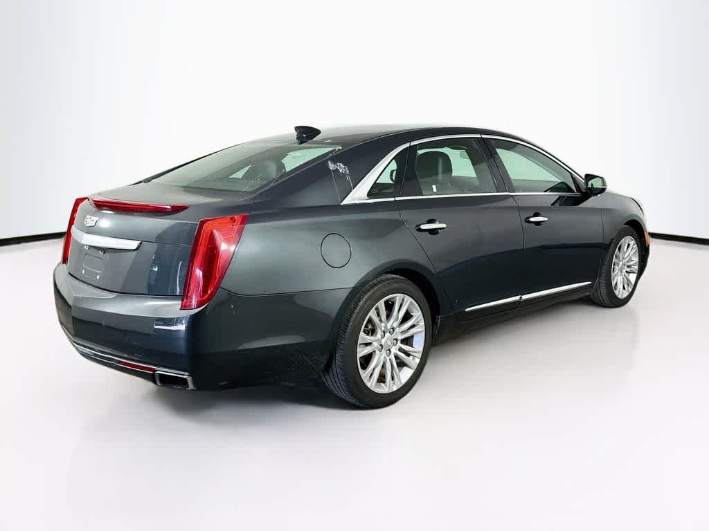 Cadillac XTS Luxury Collection 2016