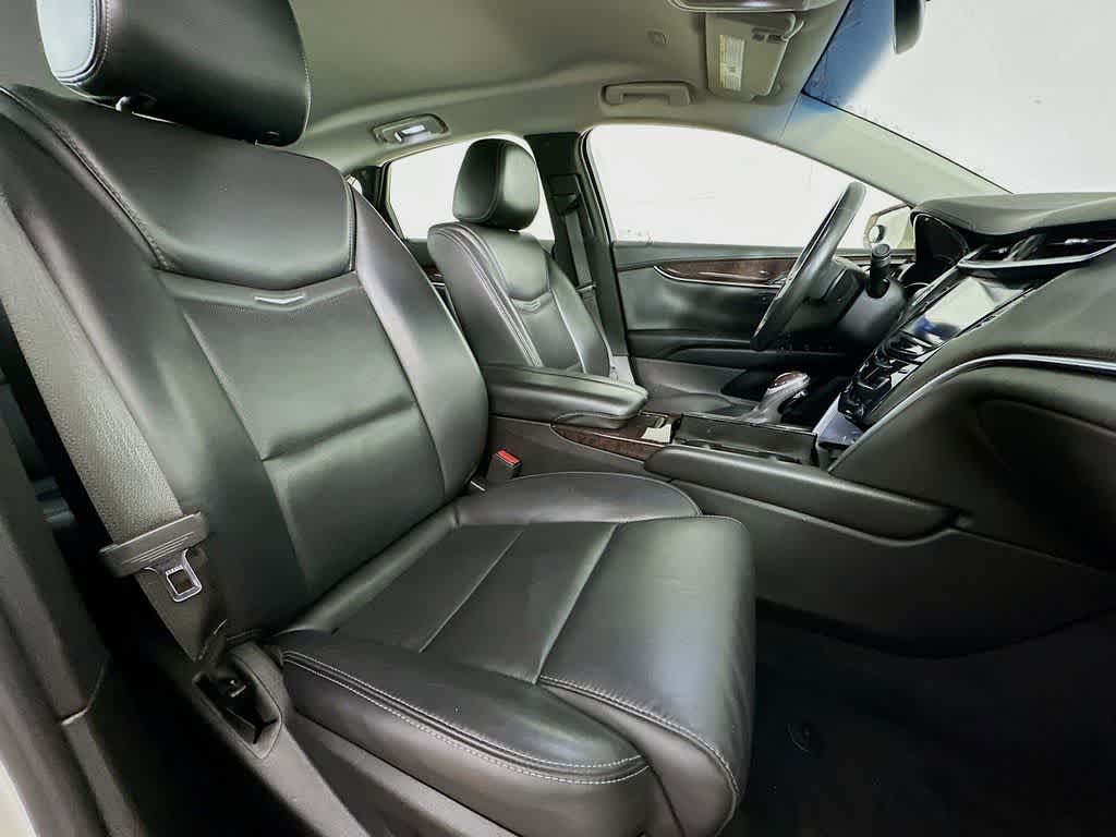 Cadillac XTS Luxury Collection 2016