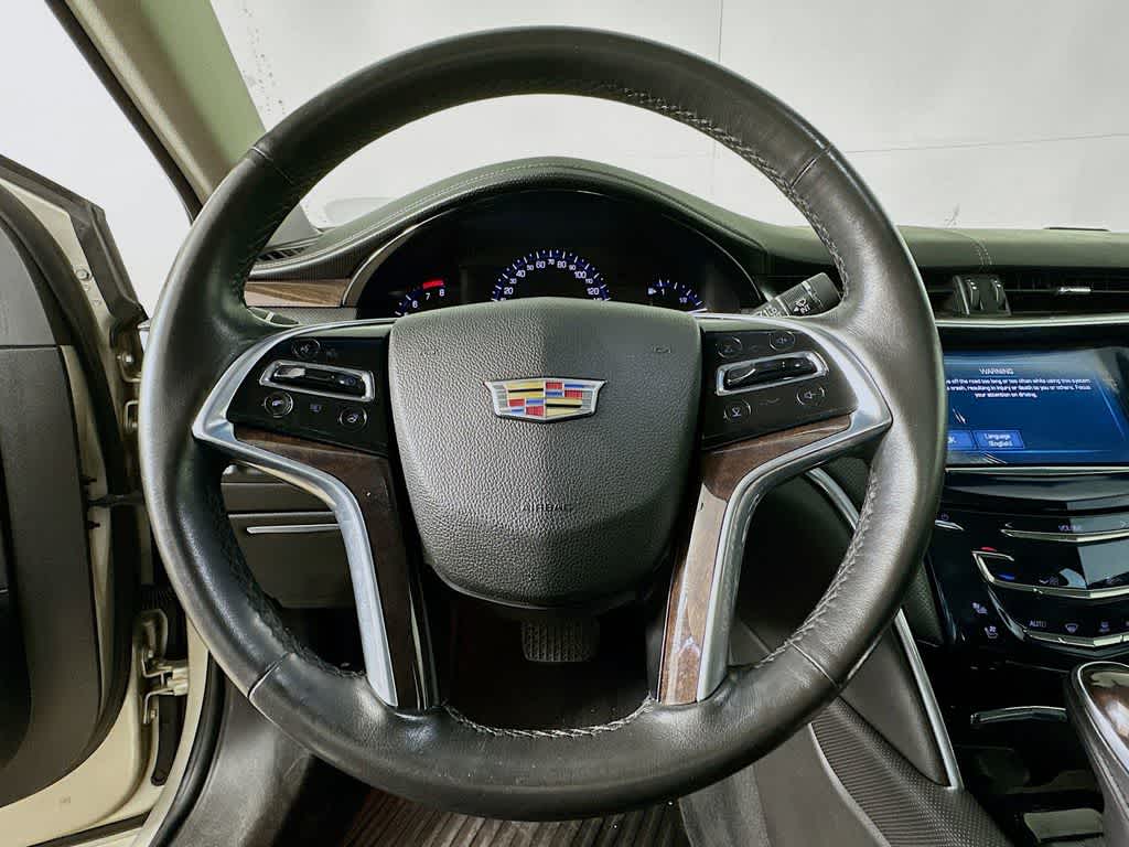 Cadillac XTS Luxury Collection 2016