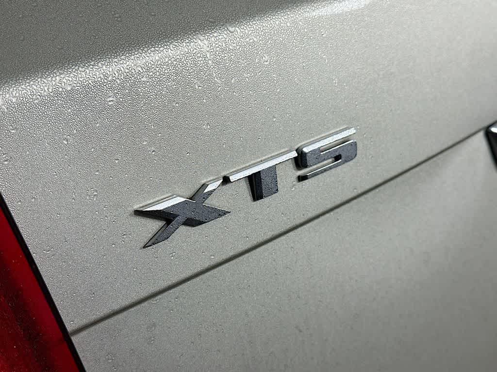 Cadillac XTS Luxury Collection 2016