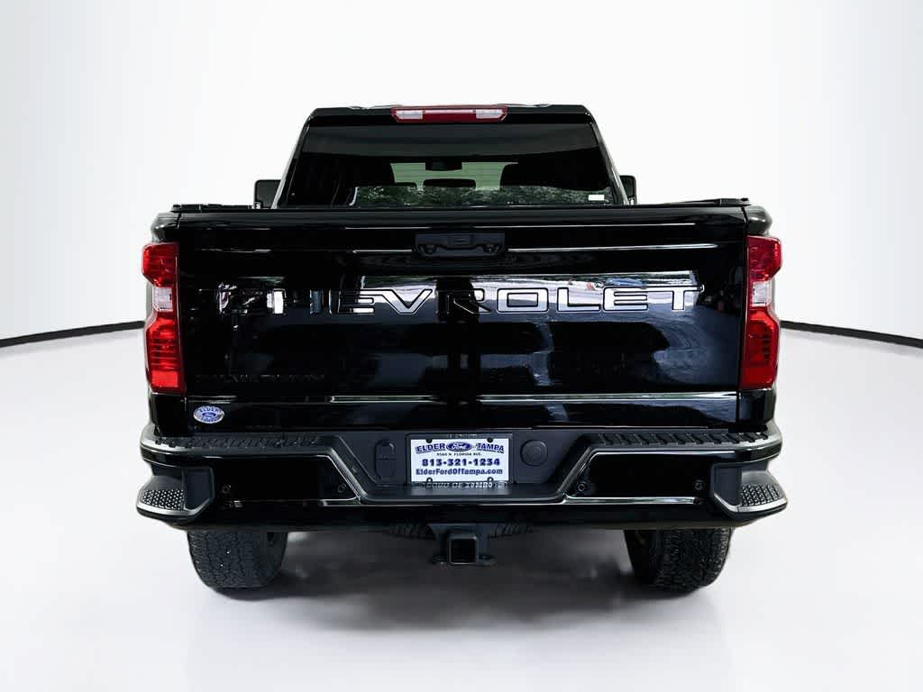Chevrolet Silverado 2500HD Custom 2026