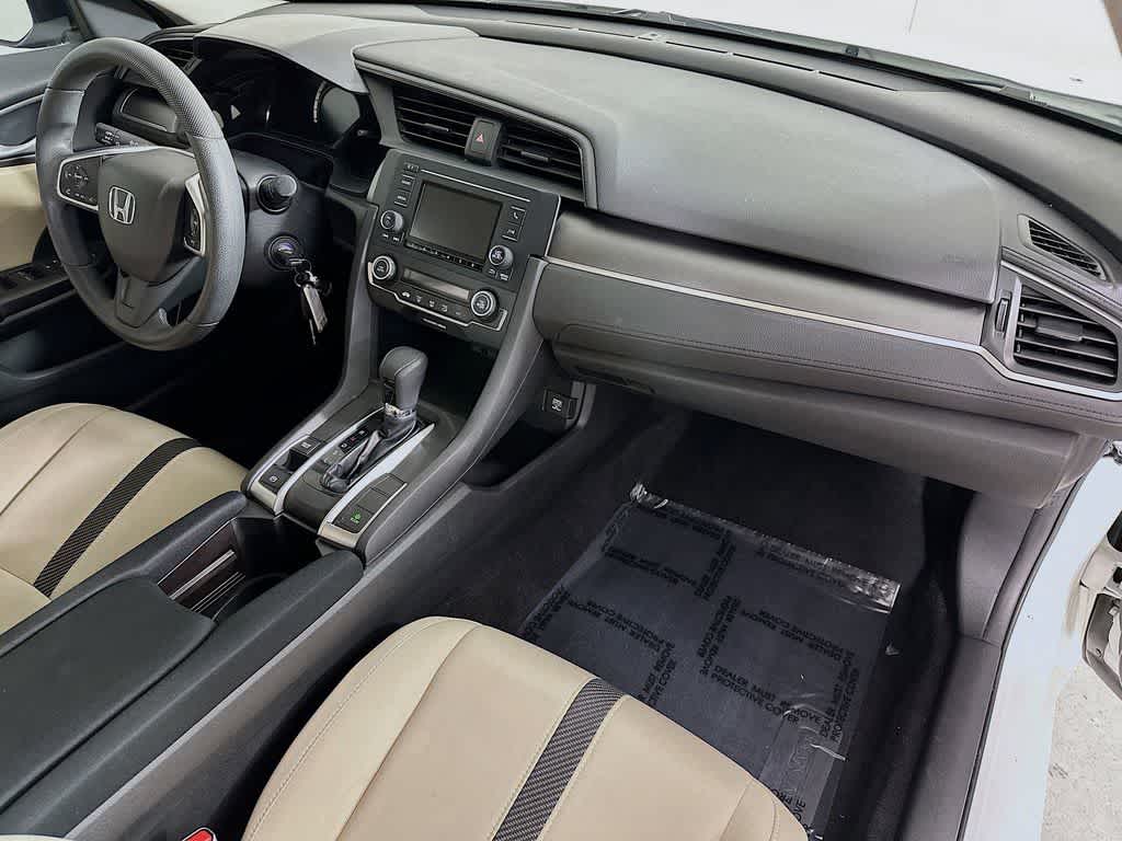 Honda Civic Sedán LX 2018