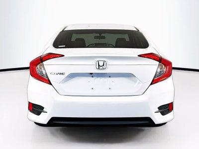 Honda Civic Sedán LX 2018