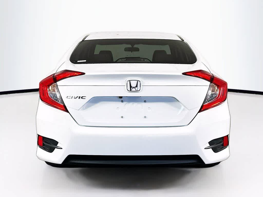 Honda Civic Sedán LX 2018