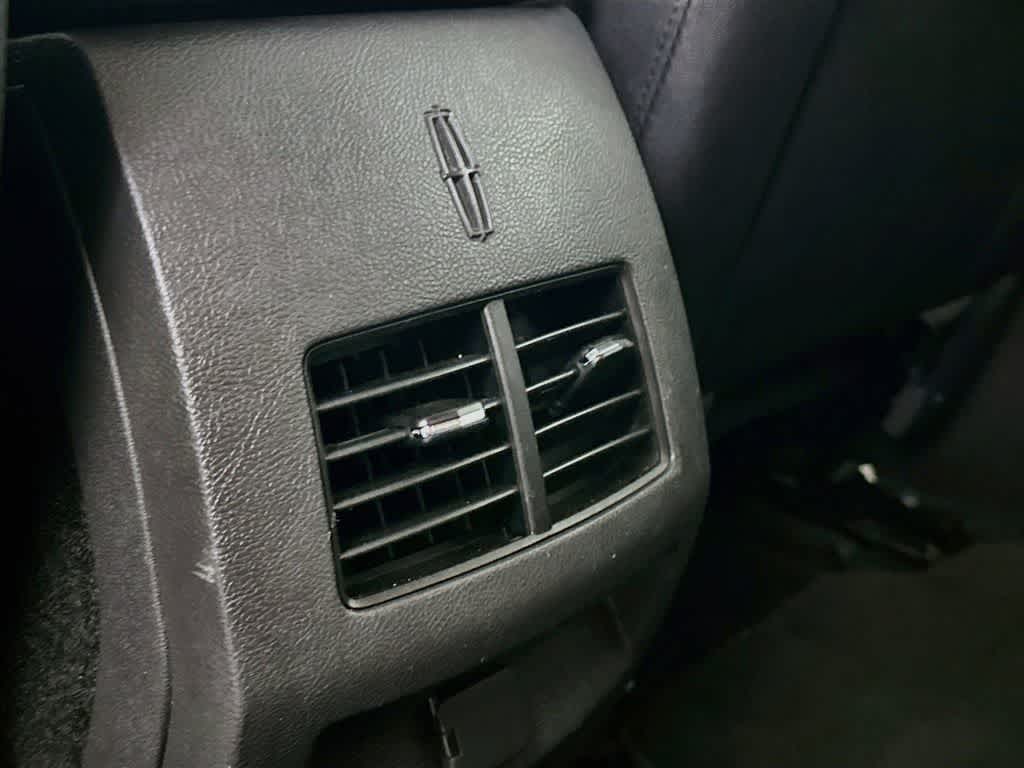 Lincoln MKX Base 2014