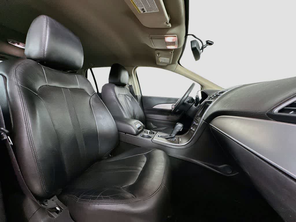 Lincoln MKX Base 2014