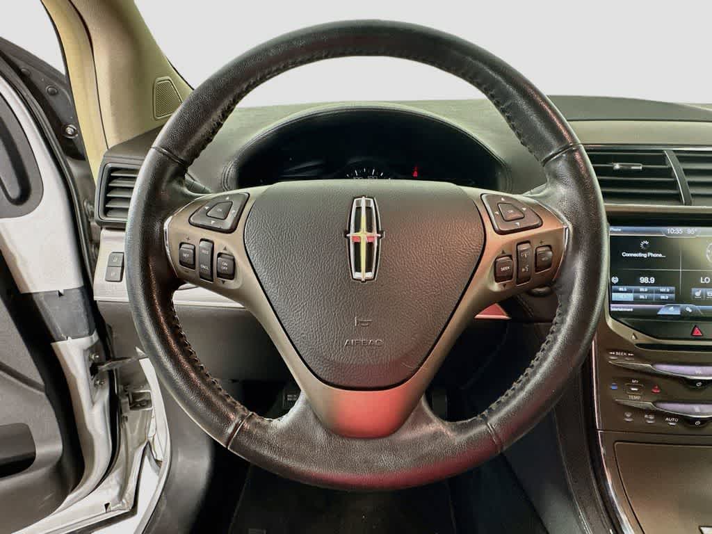 Lincoln MKX Base 2014