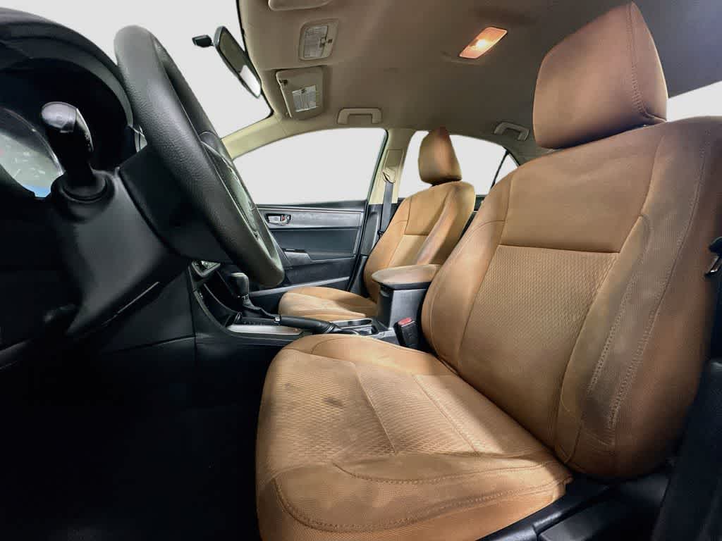 Toyota Corolla LE de 2015