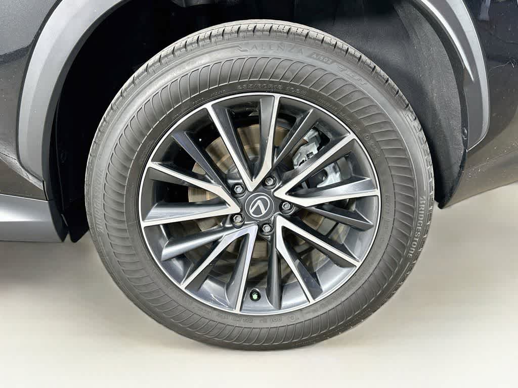 Lexus NX 250 Base 2024