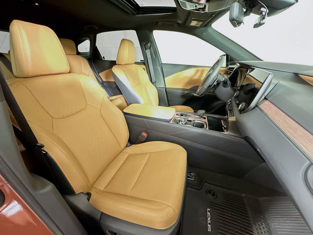 Lexus RX Premium Plus 2025