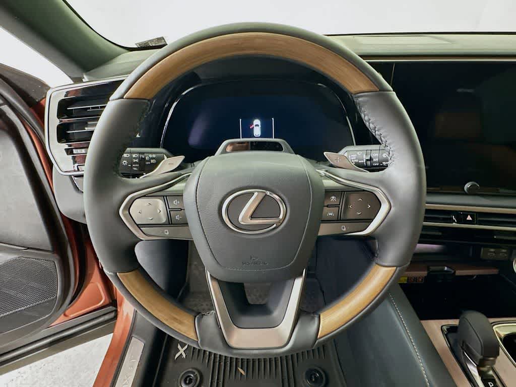 Lexus RX Premium Plus 2025