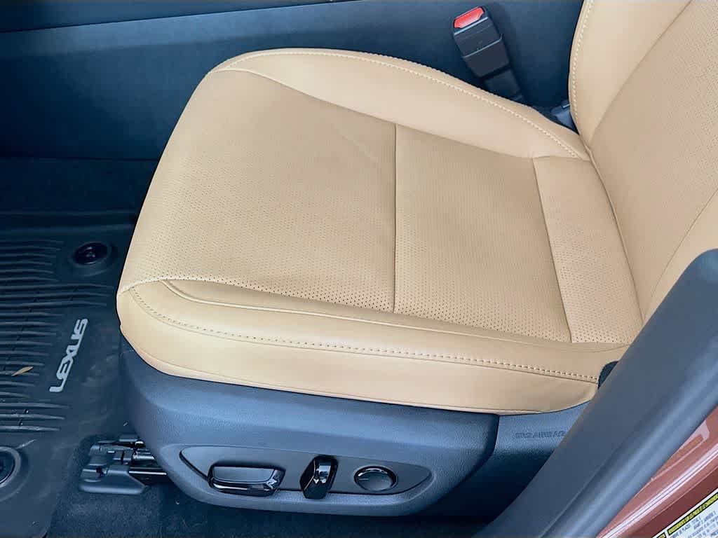 Lexus RX Premium Plus 2025