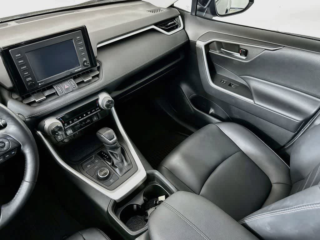 Toyota RAV4 Hybrid XLE Premium 2021