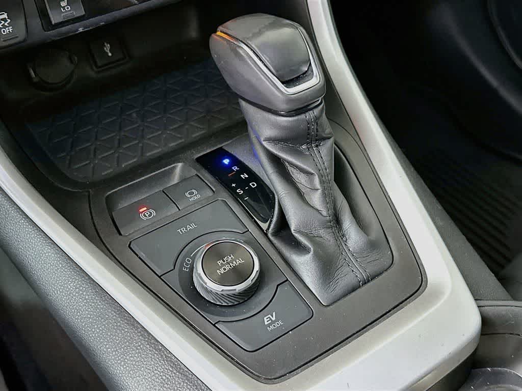 Toyota RAV4 Hybrid XLE Premium 2021