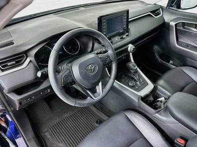 Toyota RAV4 Hybrid XLE Premium 2021