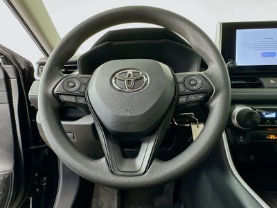 Toyota RAV4 LE 2025