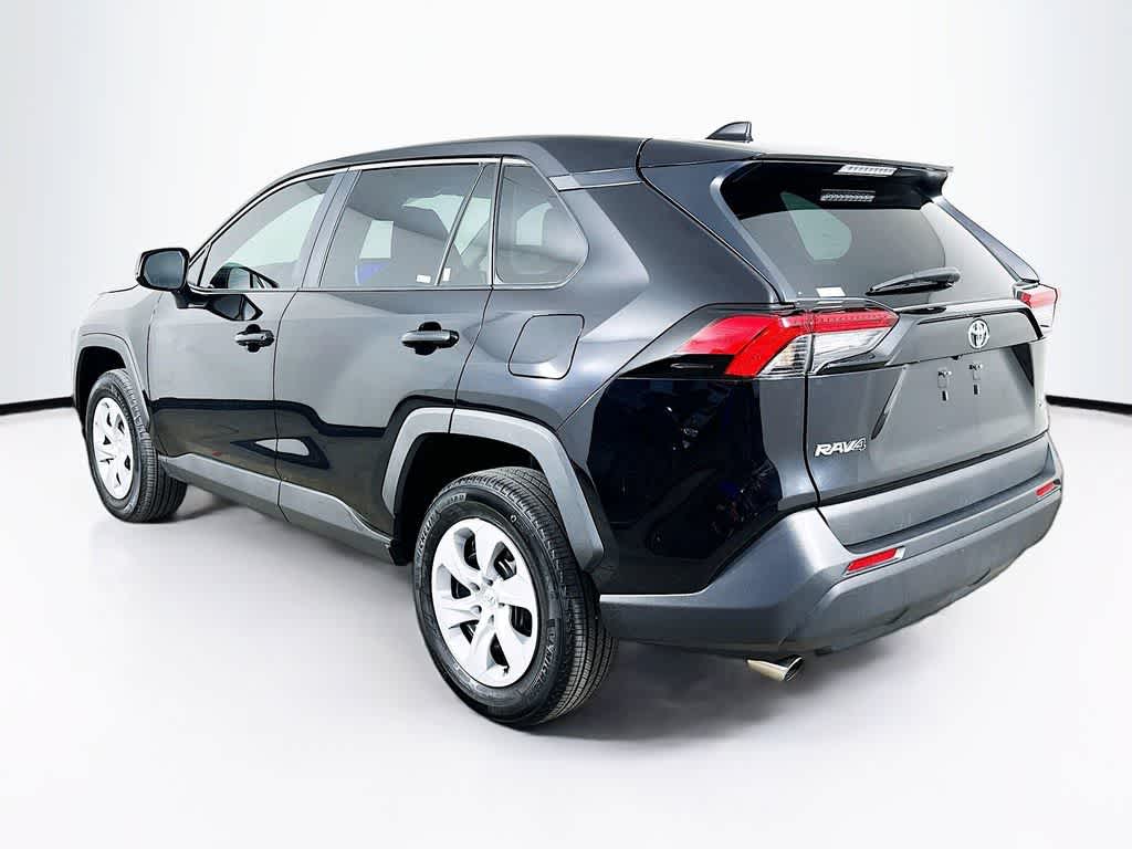 Toyota RAV4 LE 2025