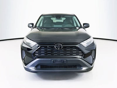 Toyota RAV4 LE 2025
