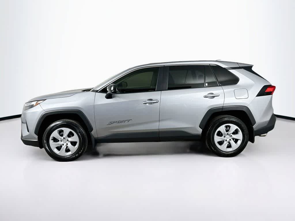 Toyota RAV4 LE 2025