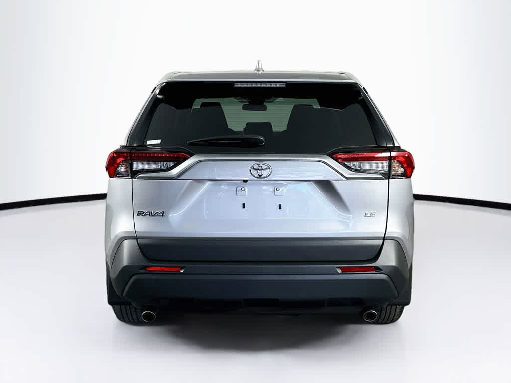 Toyota RAV4 LE 2025