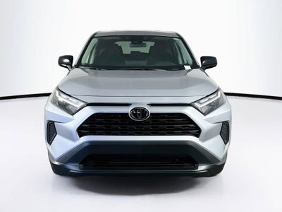 Toyota RAV4 LE 2025