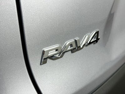 Toyota RAV4 LE 2025