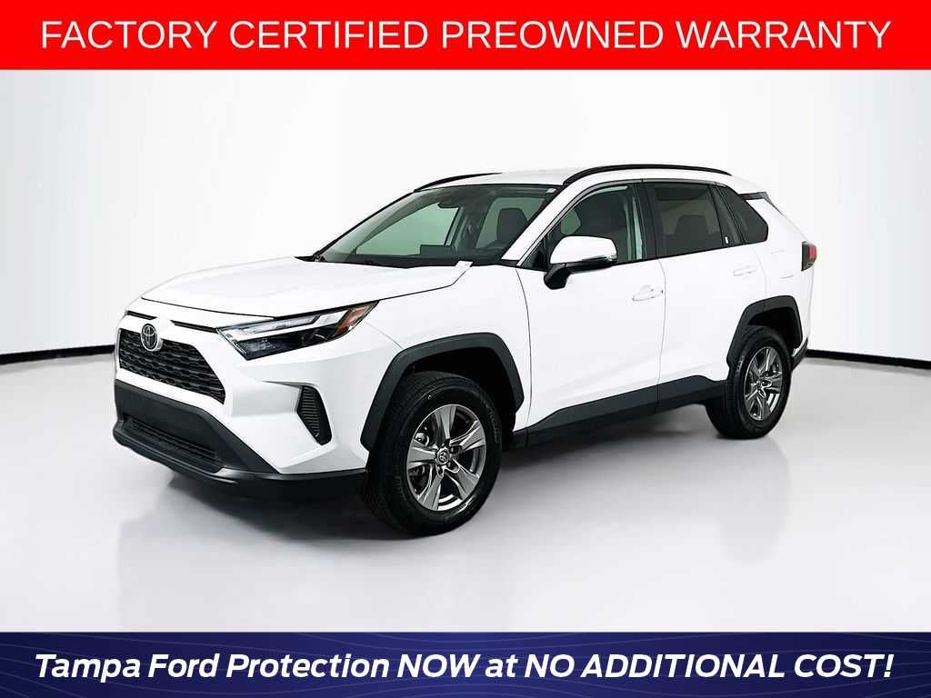 Toyota RAV4 XLE 2025