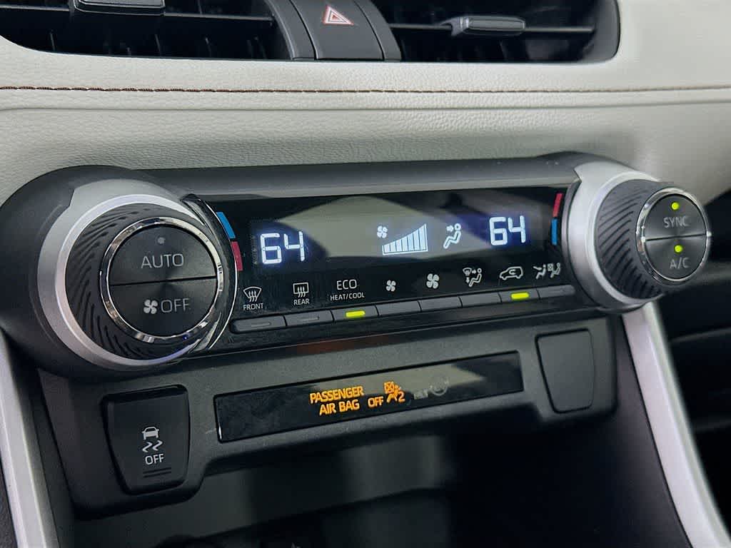 Toyota RAV4 Hybrid XLE 2022