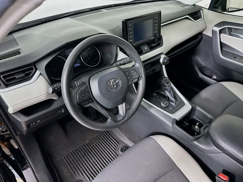 Toyota RAV4 Hybrid XLE 2022