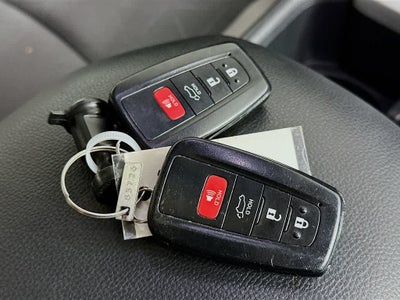 Toyota RAV4 Hybrid XLE 2022