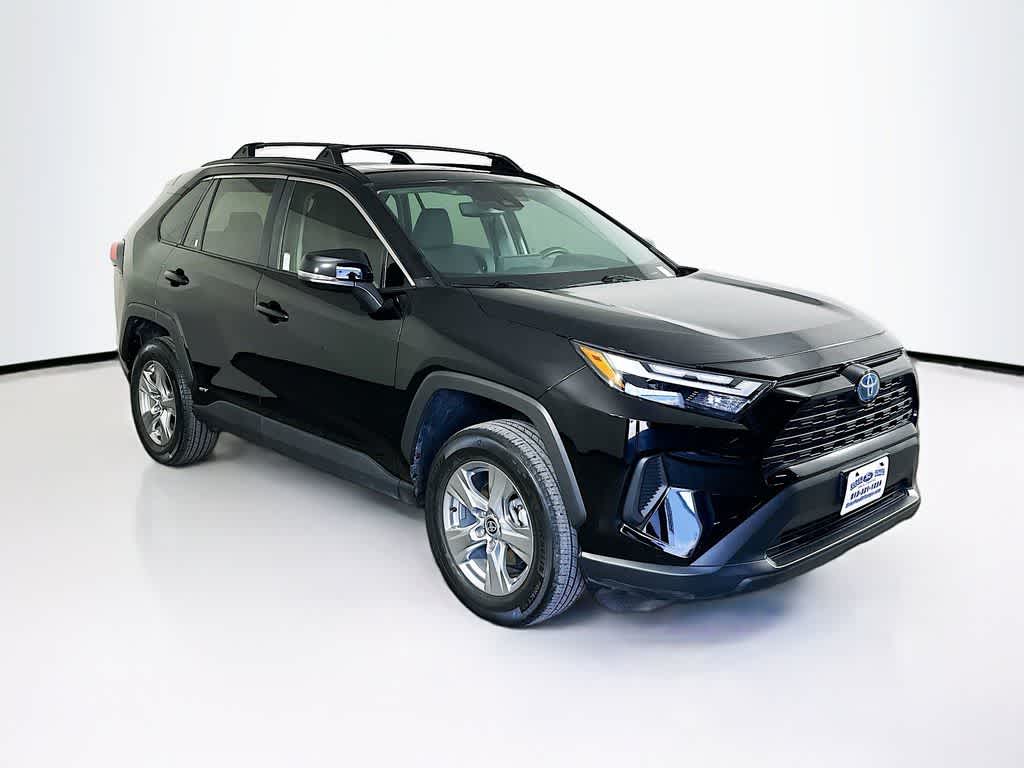Toyota RAV4 Hybrid XLE 2022