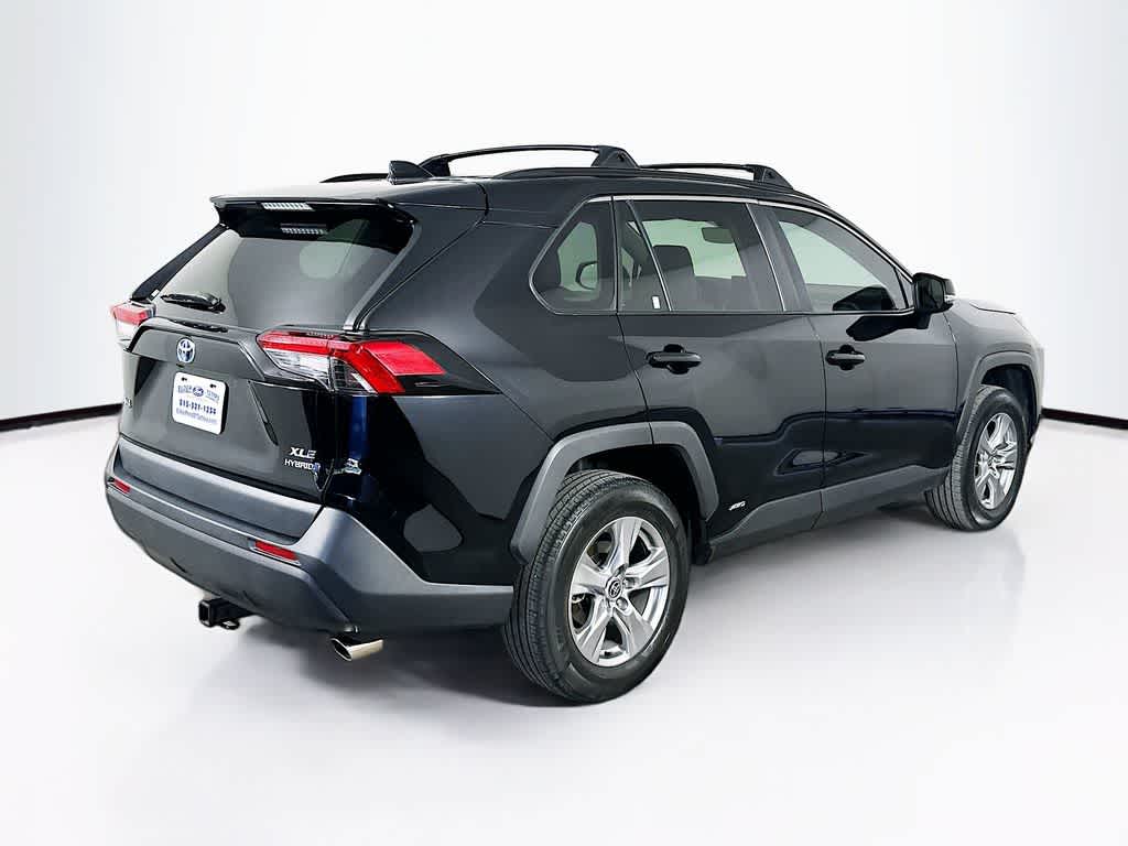 Toyota RAV4 Hybrid XLE 2022