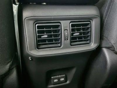 Toyota RAV4 XLE 2025