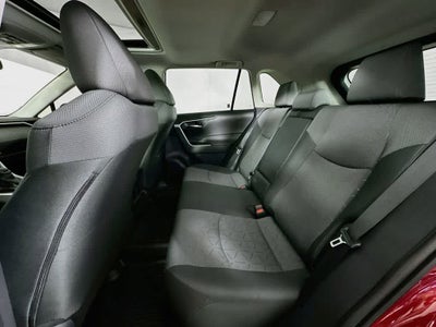 Toyota RAV4 XLE 2025