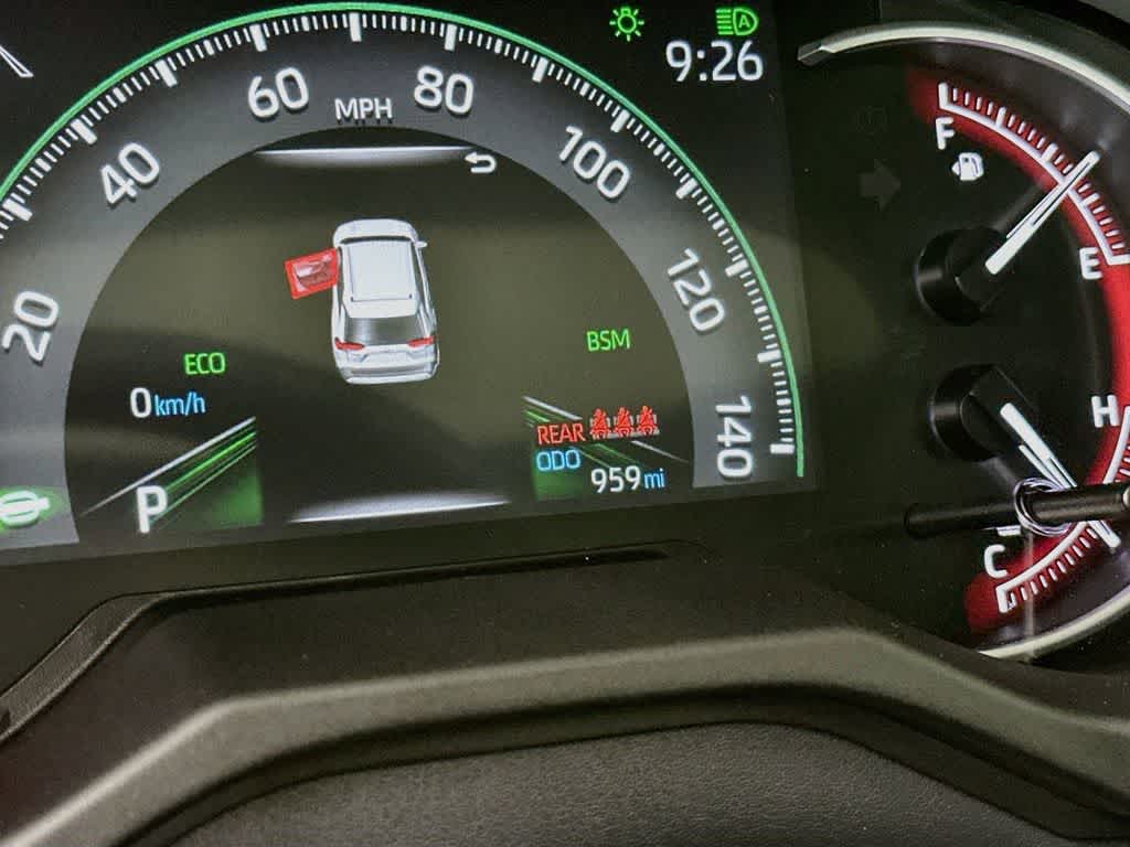 Toyota RAV4 XLE 2025