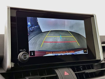 Toyota RAV4 XLE 2025