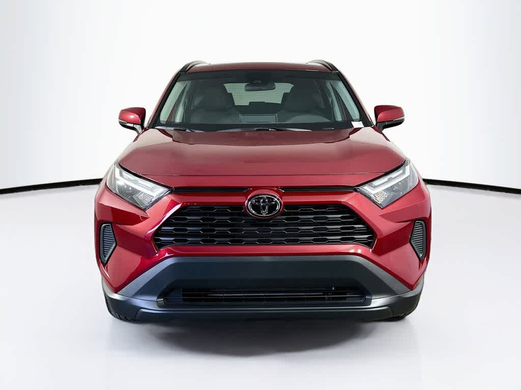 Toyota RAV4 XLE 2025