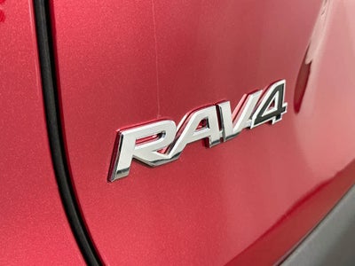Toyota RAV4 XLE 2025