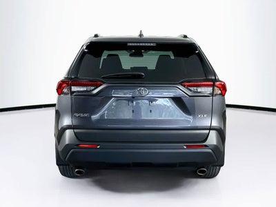 Toyota RAV4 XLE 2025