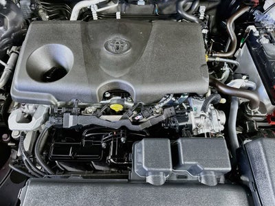 Toyota RAV4 XLE 2025